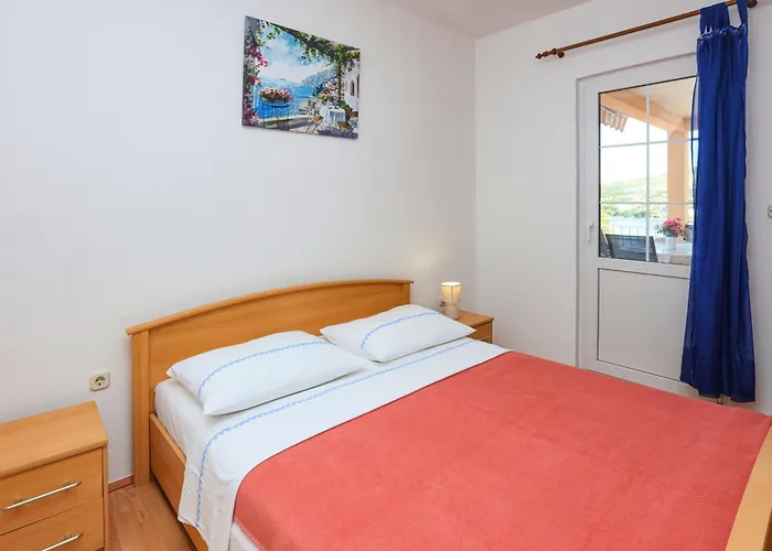 By The Sea Sparadici, - 23939 *