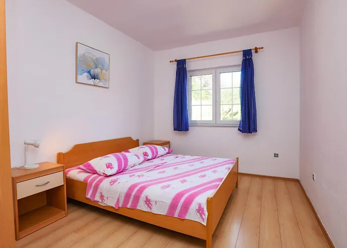 By The Sea Sparadici, - 23939