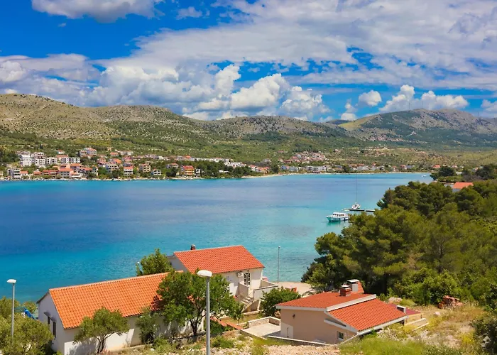 By The Sea Sparadici, - 23939 *