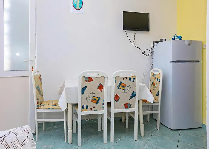 By The Sea Sparadici, - 23939 *